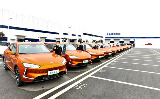 重庆金康新能源汽车图片
