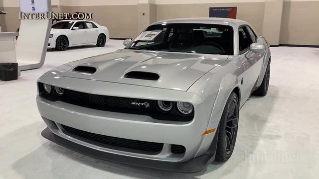 2020道奇挑战者srt地狱猫宽体增压6.2l v8半高性能车