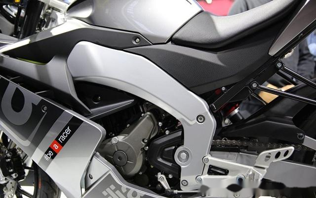 阿普利亚terra 250谍照曝光,春风动力,新款排气,真空辐条轮