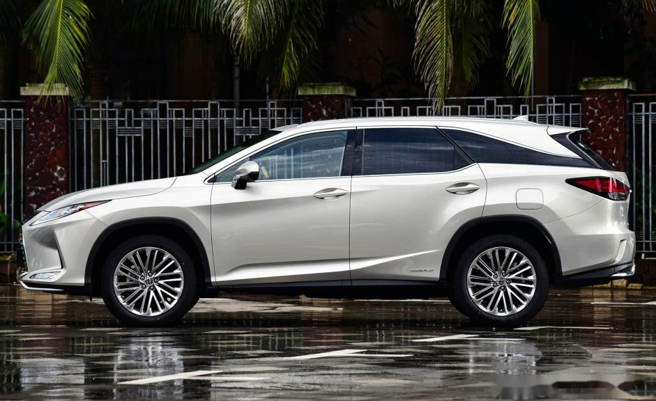 原创定位介于rav4和汉兰达之间全新丰田harrier中型suv将于6月首发