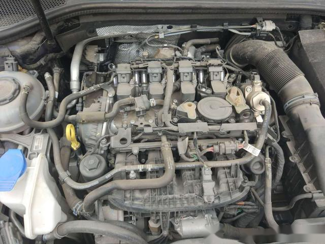 易车 奥迪s3马力摘要 摘要详情接着检测发动机本体,首先介绍一下这辆