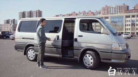 "金杯"的原型车/物流界的硬通货 体验丰田海狮h100