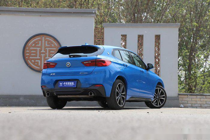 拒绝随波逐流实拍华晨宝马x2xdrive25im运动套装