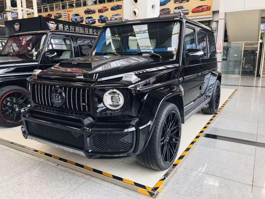 暴躁野兽巴博斯g700稀缺suv高清实拍最大马力达700匹