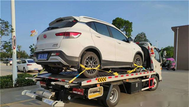 特斯拉实现边拖车边充电新能源车主羡慕国产电动能行吗