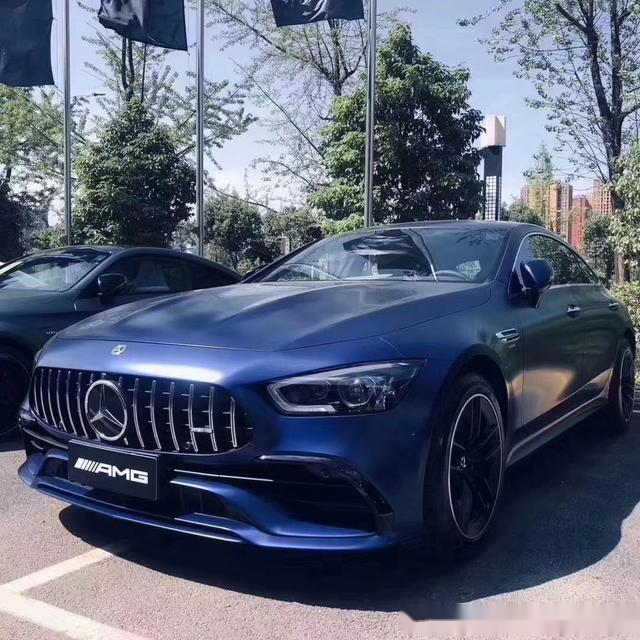 星辉闪耀的轿跑车奔驰amggt50车型外观实拍