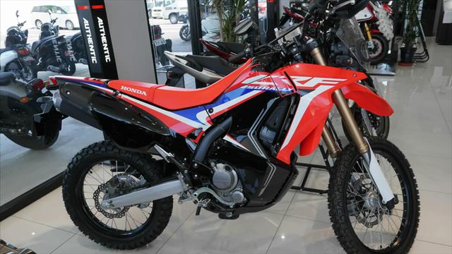 号称"小非双",本田crf250到店实拍,看看价格多少!