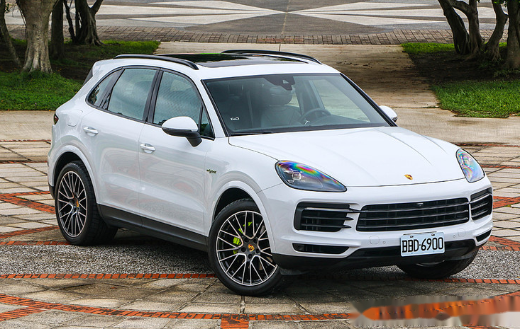 全新混动保时捷卡宴亮相30t双涡轮电动机零百加速5秒真霸气