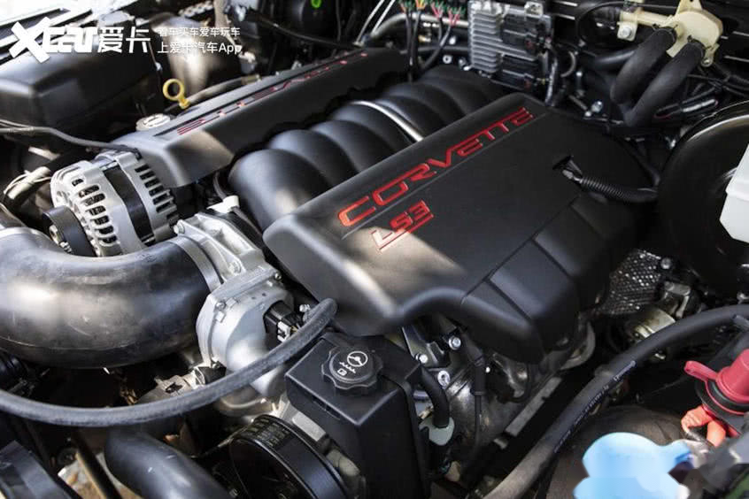 卫士移植八缸发动机 绅士外表狂野内心