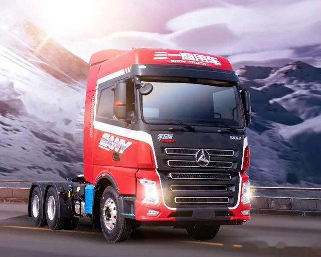 三一重卡朱宏版亮相500马力自重最轻82吨