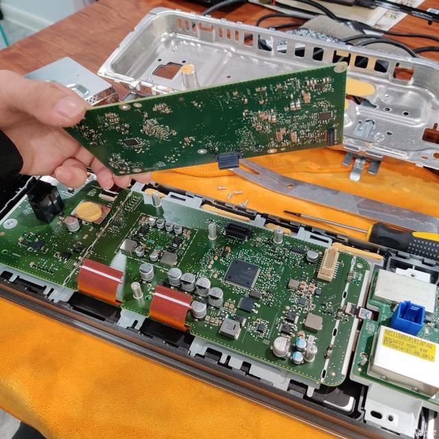 就79咱们要用的区域,寻找屏幕内存记忆芯片意法八角存储芯片95128