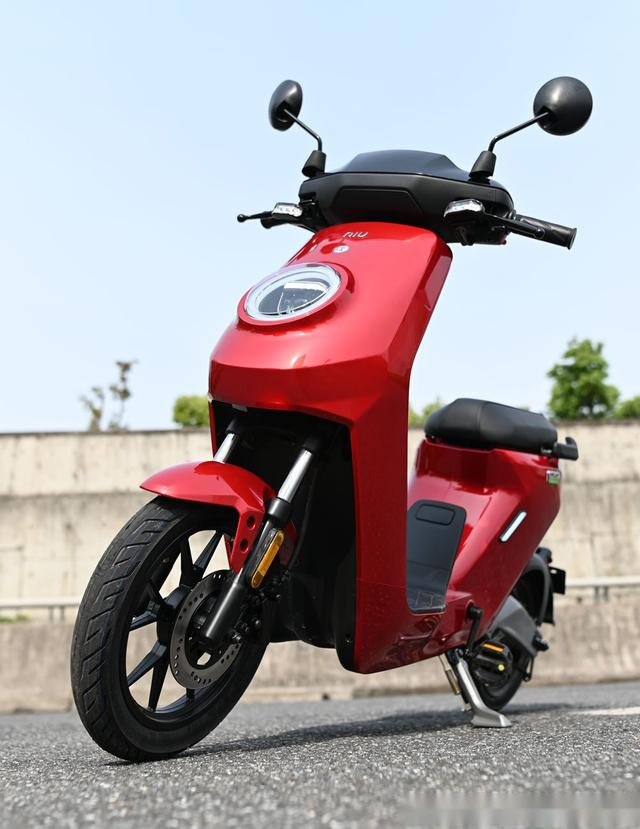 定了!小牛电动mqi2国标旗舰新车,5月8日正式发售