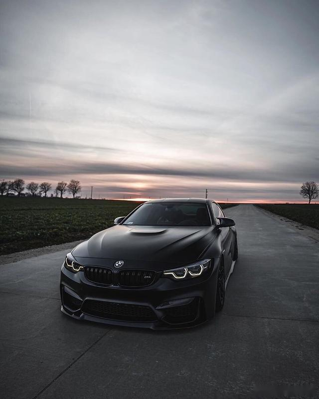 宣传图集:宝马涡轮直列六缸m4黑武士帅不帅