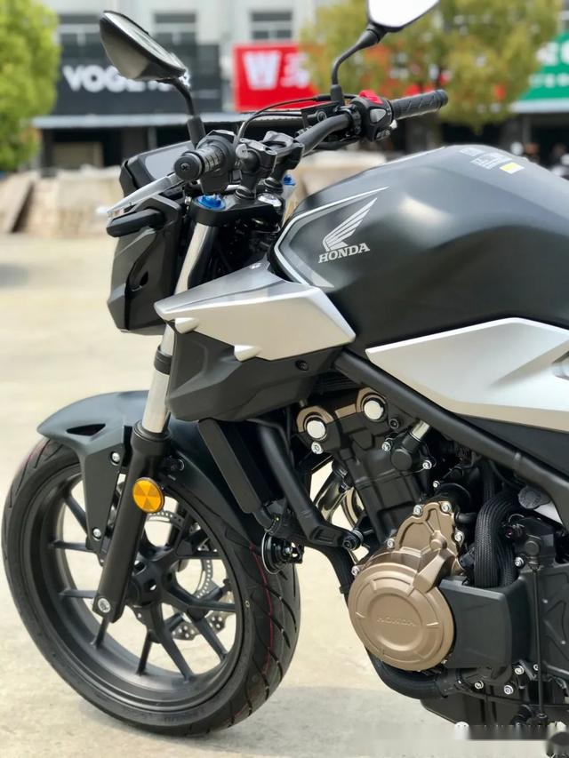 2020本田cb500f参数规格引擎形式四冲水冷dohc双缸八气门引擎全长2080