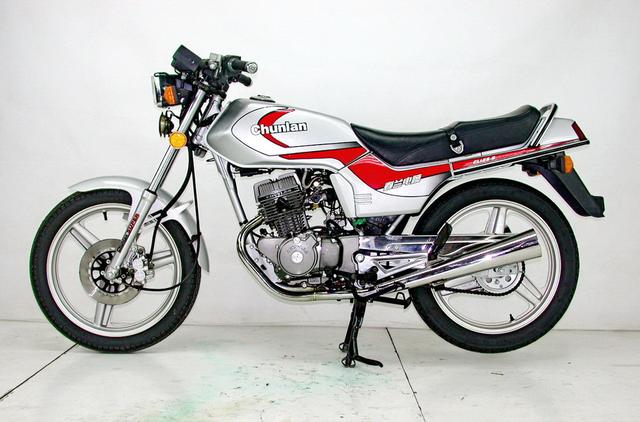 老照片,新感悟:春兰摩托电喷 cb,看一口螺丝的意义