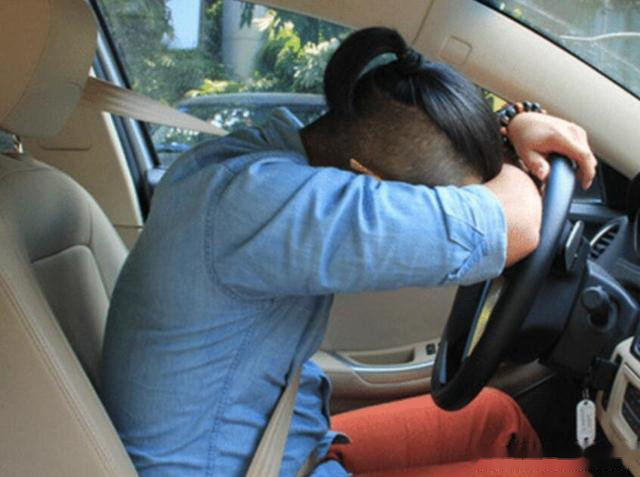 为何有人开600公里长途都没事有人200公里就累趴下原因很现实