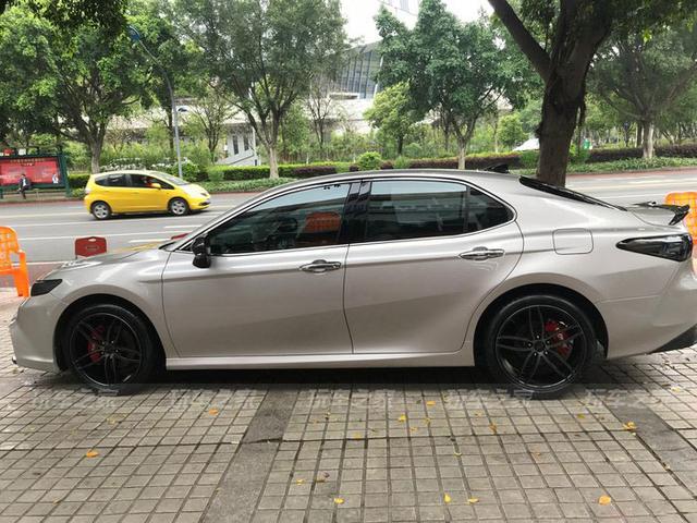 八代25g凯美瑞改装ls前脸玩车自己喜欢就好