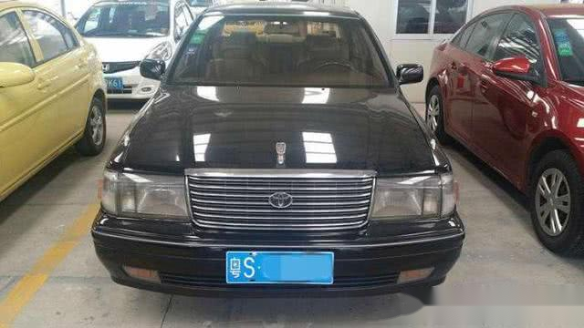 近期审车奇闻98年产丰田皇冠国零排放一审就过