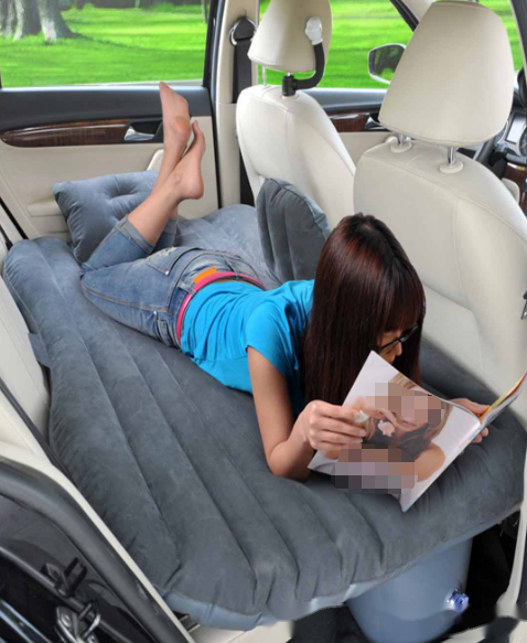 跑高速时把后排座椅放平当床算违章吗答案让人意外