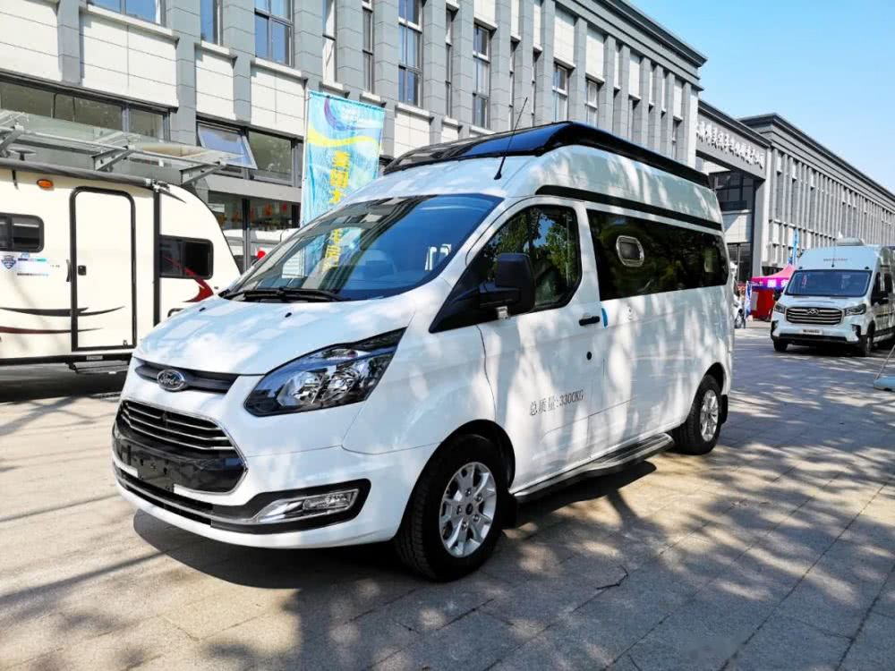 房车行超市首秀新星2020款星光嘉旅升顶房车可商务可旅行还能进地库