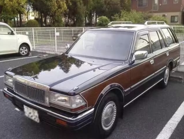 我的情怀车 广州云豹 又一元老nissan Cedric 尼桑公爵 易车