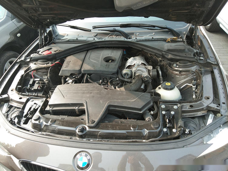 "软实力"的操控选手,宝马316值不值得的入手?