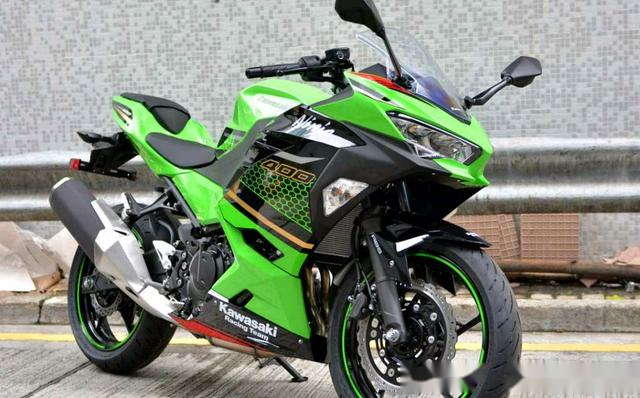 2020款ninja400全新升級的川崎小忍者