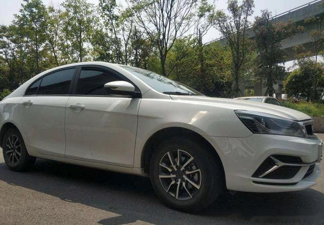 预算10万选择吉利帝豪还是桑塔纳5个月后差距非常大