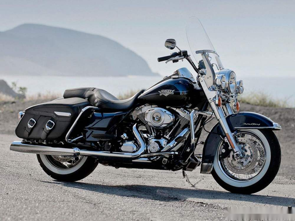 本田恶意别倒摩托车自以为高人一等路人这摩托50万一辆