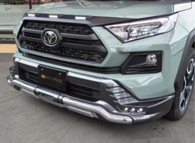 丰田全新rav4改装版见过吗看完还以为是台硬派越野车
