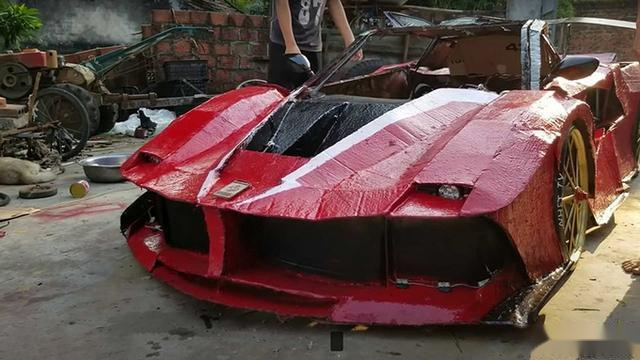 厉害了越南小伙打造纸壳版法拉利造价不过千元却能开上路