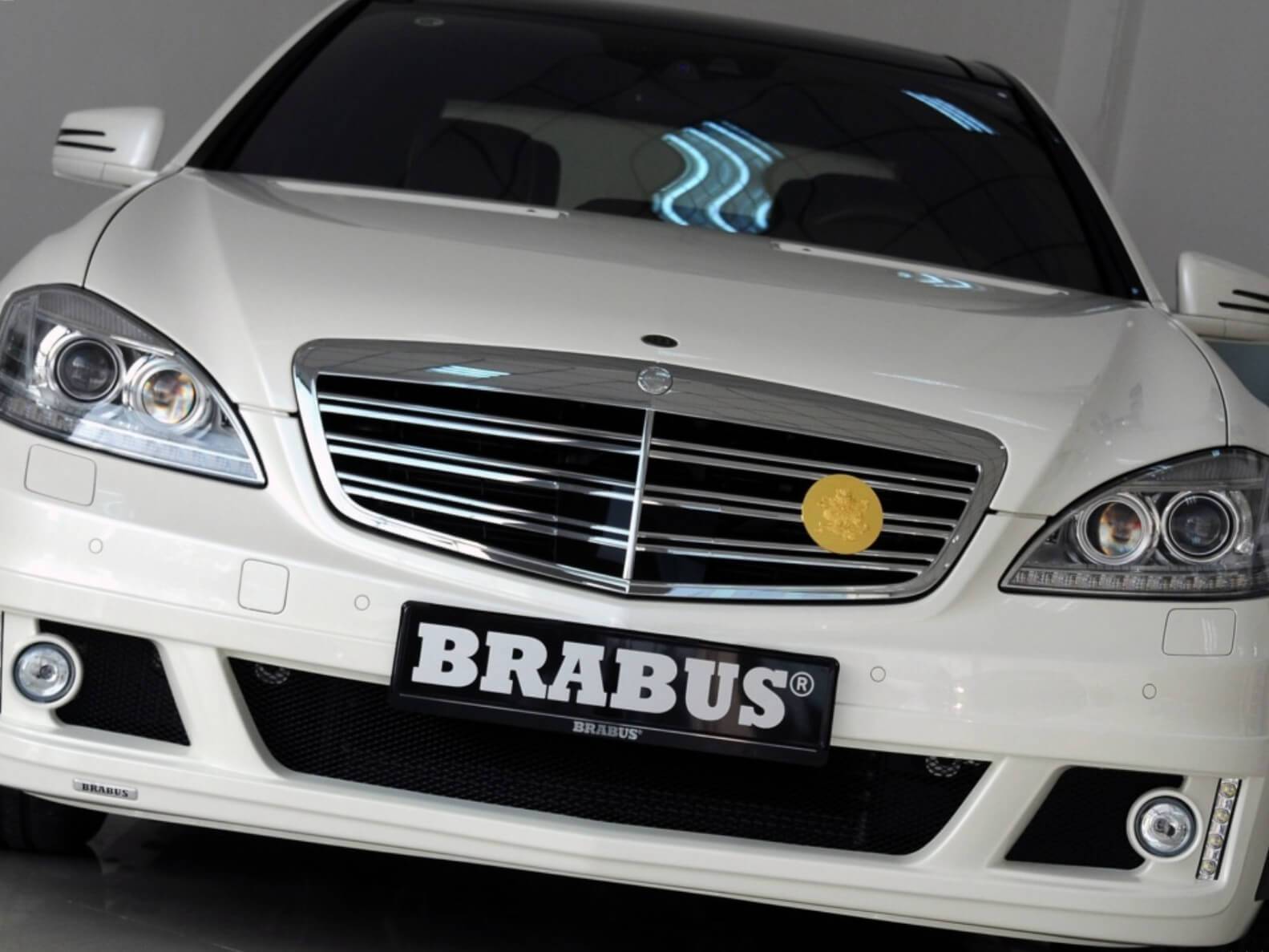 巴博斯绝版车型全球仅12台brabus60s龙年限量版