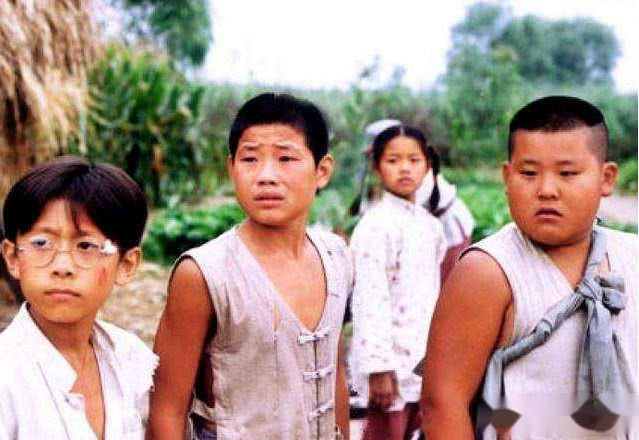 颜值不够豪车来凑嘎子哥娶班花妻子座驾曝出奢华谁不想嫁