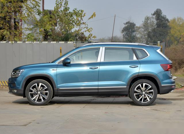 抚顺suv颜王途岳和奇骏对比测评