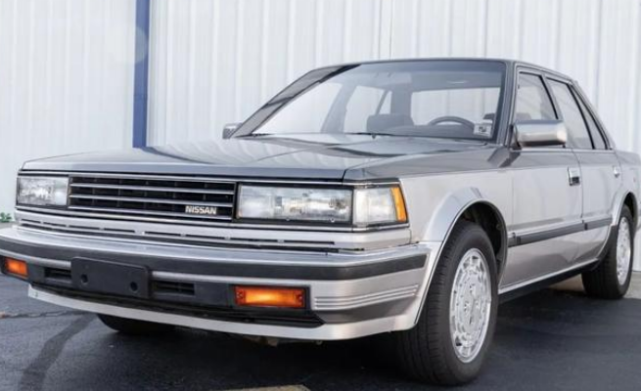 1986年的日产轿车充满复古情怀经典不输当下
