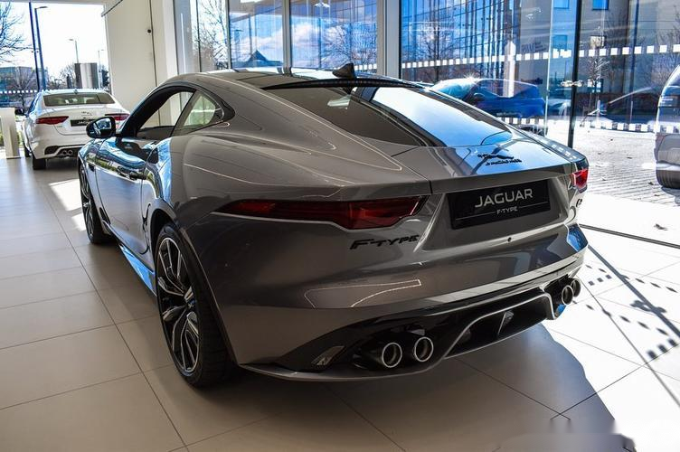 全新捷豹ftyper海外实车动感犀利外观下的狂暴性能