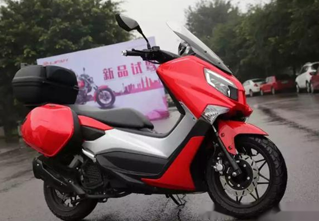 力帆全新升级版摩托,配gps系统,"油电"混合动力是亮点_易车
