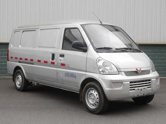 838万元起售支持快充提供两个续航版本五菱荣光电动车正式上市