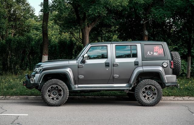 西北硬汉圆了儿时梦玩改装bj40plus是一辆绕不过去的车