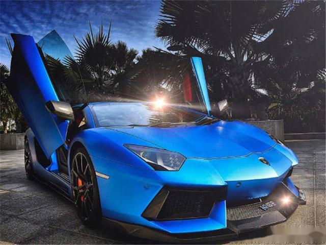 900万兰博基尼停路边看到车尾这6个字网友太掉价了