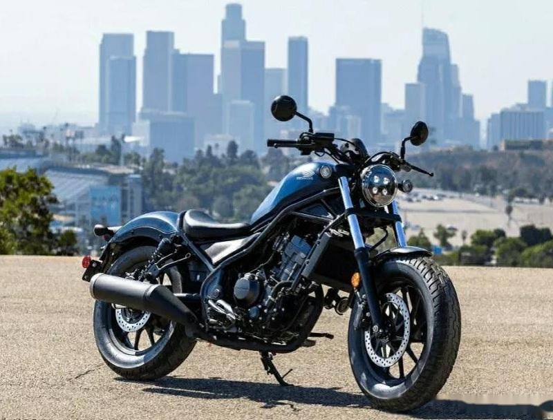 本田新款v缸街车设计图曝光新运动复古之后开始走古典怀旧路线