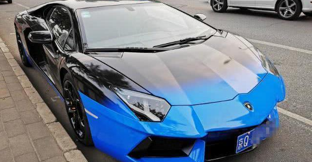 900万兰博基尼被嘲土味一看车尾6字明白了白送都不要掉档次