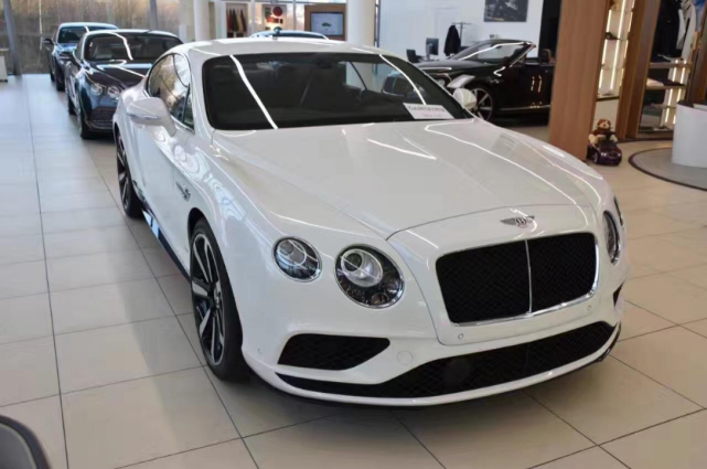 300万宾利水车被查,味道刺鼻廉价感十足,交警:这车你敢买?