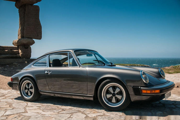 生产期:1951-1958产量:760辆梅赛德斯-奔驰300s(内部代号:w188)在1951