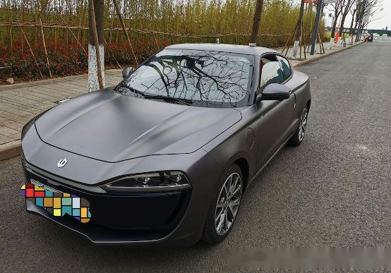 零跑s01尾翼_车身