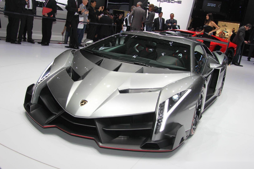 广州街头现兰博基尼毒药全国仅此一台落地7000万车主比车撩人