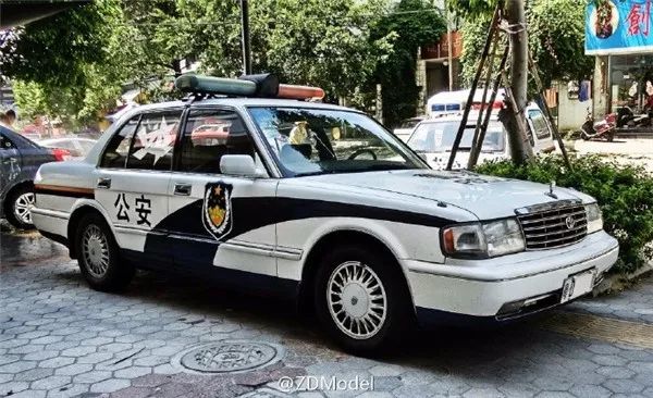 还有九代蓝鸟——没想到我们也有过福特维多利亚皇冠!