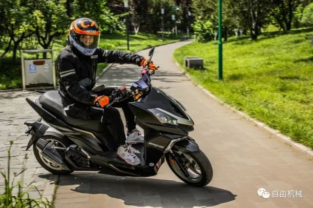踏板车也可以很热血试驾三阳drg158