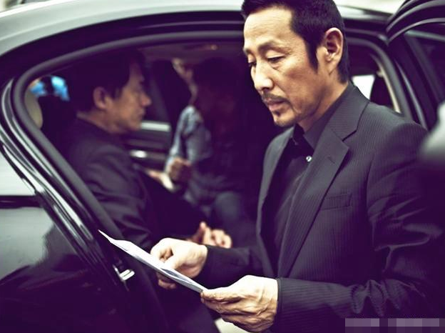 第3位明星是陈道明,陈道明自从出道以来,就演过很多优秀的作品,其中让
