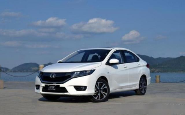 5万出头就可以买一台本田家族的家用轿车了,这个价格不香吗?